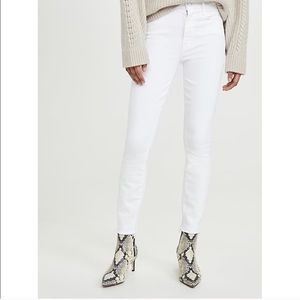 MOTHER Looker Ankle Fray Glass Slipper Jeans white